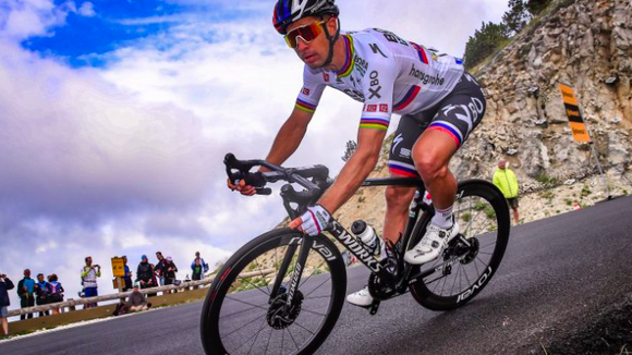 Peter Sagan vẫn là tay đua được mến mộ nhất