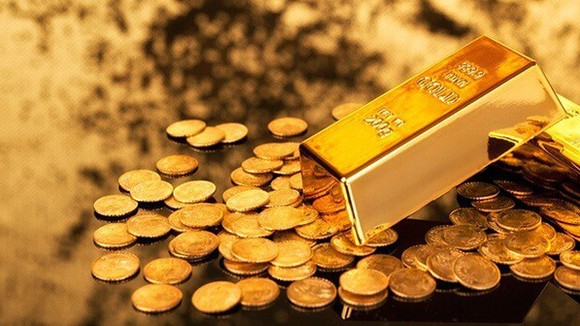 Giá vàng thế giới tiếp tục tăng, trong bối cảnh USD suy yếu.