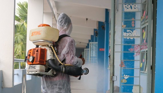Trường học phải đáp ứng đầy đủ các yêu cầu về phòng chống dịch khi dạy học trực tiếp (Ảnh minh họa)