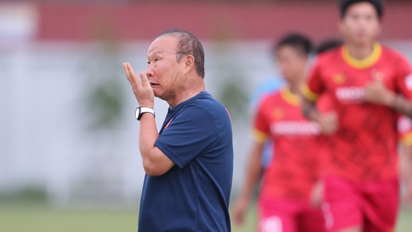 HLV Park Hang-seo chia tay bóng đá Việt Nam sau 5 năm gắn bó. Ảnh: DŨNG PHƯƠNG 