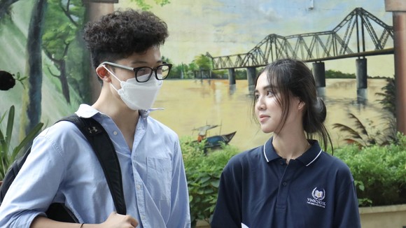 Thí sinh dự thi môn Văn tại kỳ thi tốt nghiệp THPT 2022. Ảnh: QUANG PHÚC