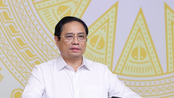 Thủ tướng Phạm Minh Chính chủ trì tại Hội nghị trực tuyến toàn quốc về phát triển thị trường lao động, sáng 20-8. Ảnh: VIẾT CHUNG