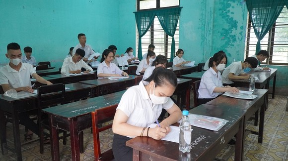 Thí sinh Thừa Thiên Huế thi tốt nghiệp THPT 2022 