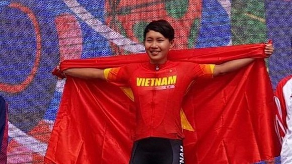 Nguyễn Thị Thật vẫn là cua-rơ chủ lực của tổ đường trường nữ Việt Nam. Ảnh: N.T.T