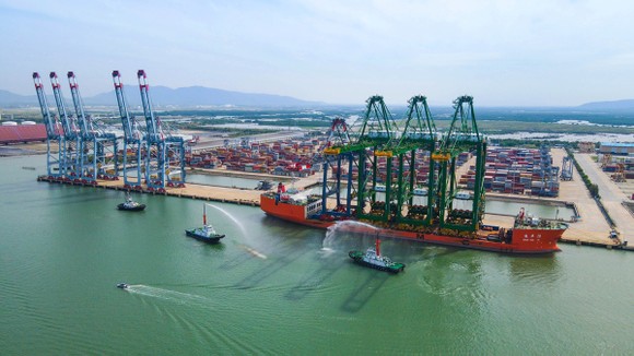 Các bến cảng tại khu vực Cái Mép - Thị Vải được đầu tư ngày càng hiện đại