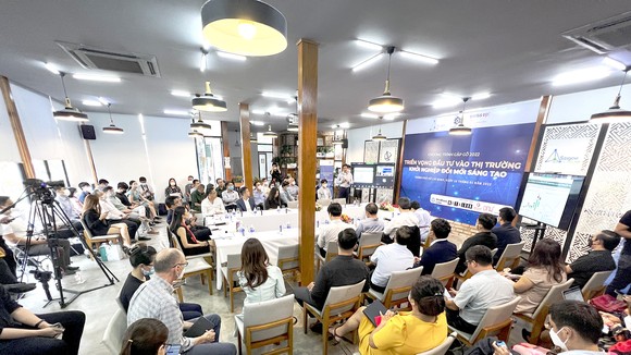 Các hoạt động hỗ trợ khởi nghiệp, đổi mới sáng tạo do SIHUB tổ chức thu hút đông đảo người tham dự. Ảnh: TẤN BA