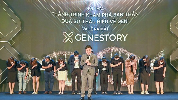 GS. Vũ Hà Văn (đồng sáng lập và thành viên HĐQT Công ty GeneStory) cùng đội ngũ chuyên gia, nhà khoa học kỳ vọng giải pháp sẽ thúc đẩy y học dự phòng, nâng cao chất lượng sống và giảm bớt gánh nặng y tế cho mỗi gia đình Việt Nam.