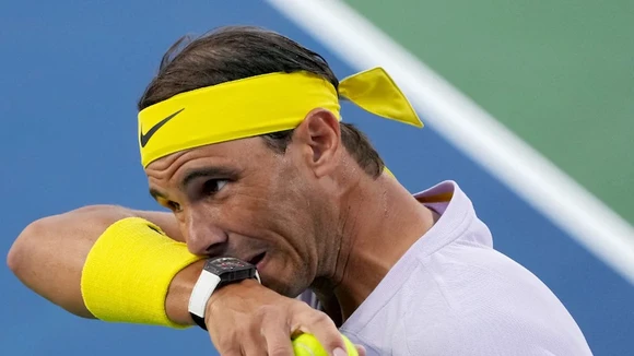 Rafael Nadal để thua đầy lo lắng trước US Open