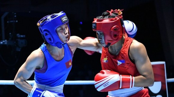 Nguyễn Thị Tâm (xanh) là một trong những gương mặt được chú ý ở giải nữ của boxing Đại hội thể thao toàn quốc năm nay. Ảnh: ASBC