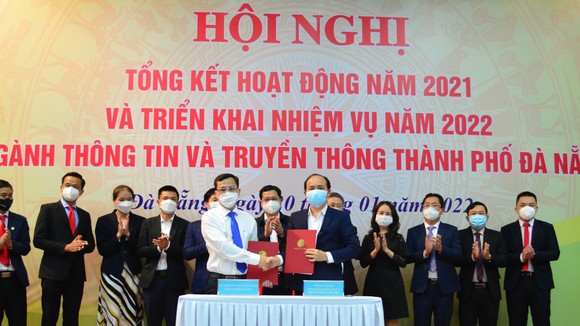 Sở TT-TT TP Đà Nẵng ký hợp tác kết Chuyển đổi số với Trường Đại học CNTT – TT Việt Hàn