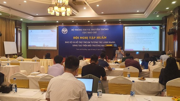 Toàn cảnh hội nghị