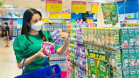 Giá hàng hóa được giữ ổn định tại các hệ thống siêu thị của Saigon Co.op