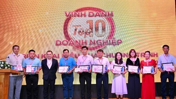 Vinh danh top 10 Đối tác triển khai hiệu quả chương trình phúc lợi MOVI trong 6 tháng đầu năm 2022
