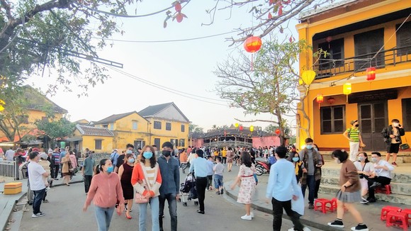 1,5 triệu lượt khách đến Quảng Nam trong 5 tháng đầu năm