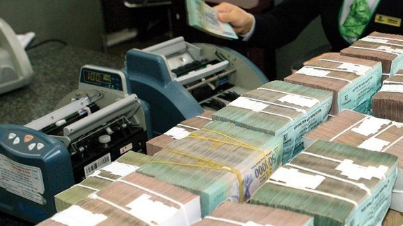 Nhóm ngân hàng đang dẫn đầu về giá trị phát hành TPDN với tổng giá trị 104.703 tỷ đồng, tương đương 52,3% tổng giá trị phát hành.