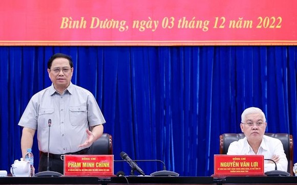 政府總理范明政與平陽省骨幹領導舉行會議。（圖：VGP）