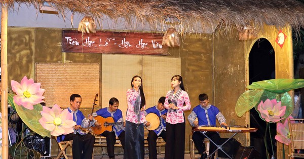 Vàng son thuở ấy, nhạt phai lúc này: Ai nhớ, ai quên và ai bảo ...