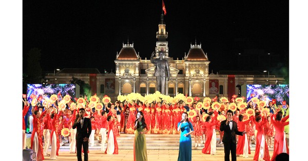 Giá trị tinh thần của ca khúc Mùa xuân trên Thành phố Hồ ...