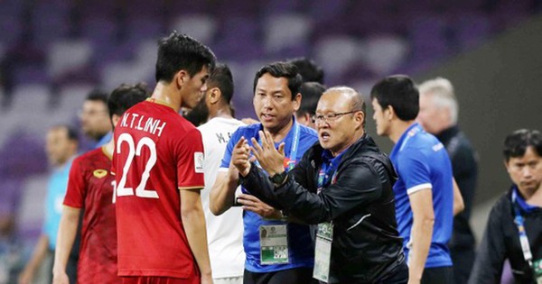 โค้ช ปาร์ค ฮัง ซอ ไม่สนใจไทยใน AFF Cup 2022 |  ฟุตบอลแห่งชาติ |  กีฬา