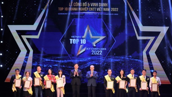 Top 10 công ty CNTT-TT Việt Nam được vinh danh về Khoa học / Công nghệ