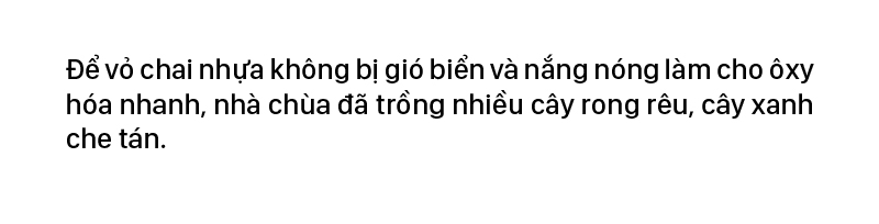 Độc đáo ngôi chùa được xây bằng 60.000 vỏ chai nhựa ảnh 13