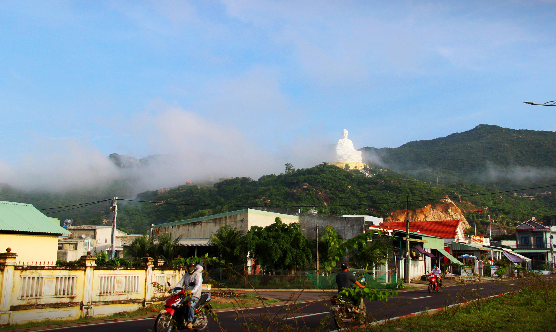 Mưu sinh ở làng lưới thúng dưới chân núi Bà ảnh 36