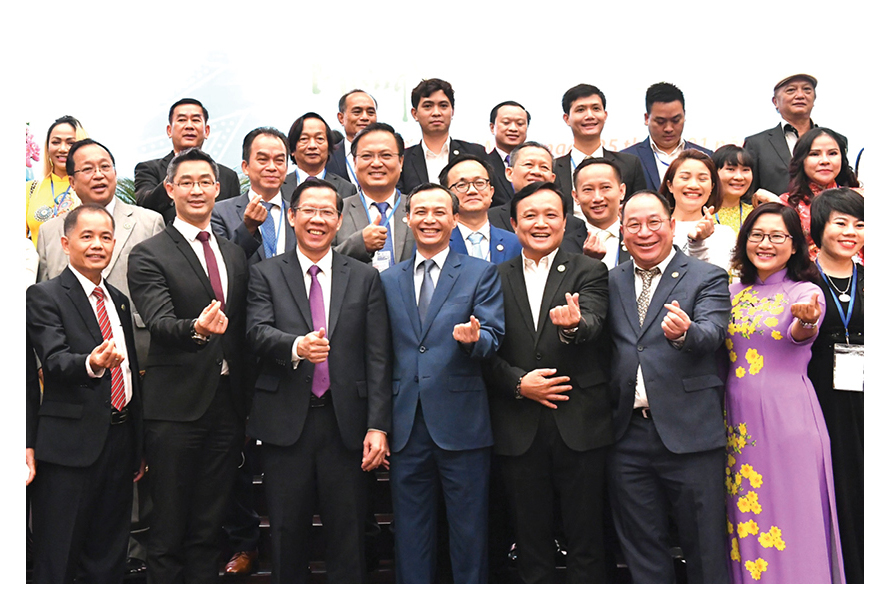 Chủ tịch UBND TPHCM Phan Văn Mãi: Khát vọng phát triển bền vững vì người dân TPHCM ảnh 9