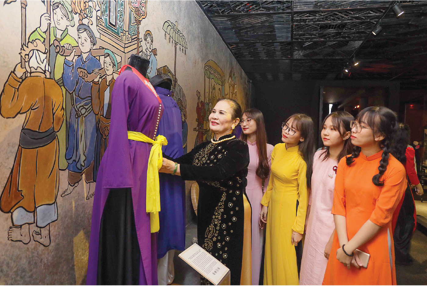 Không gian Văn hóa Hồ Chí Minh giá trị và bản sắc ảnh 12