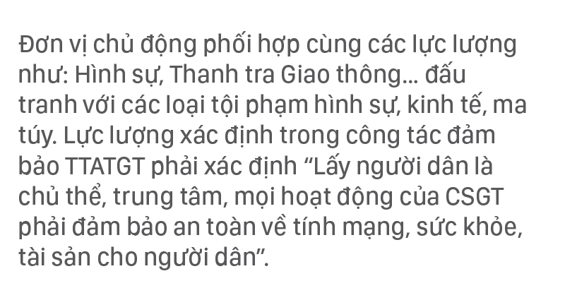 Công an TPHCM ra quân đảm bảo giao thông dịp nghỉ lễ và SEA Games 31 ảnh 6