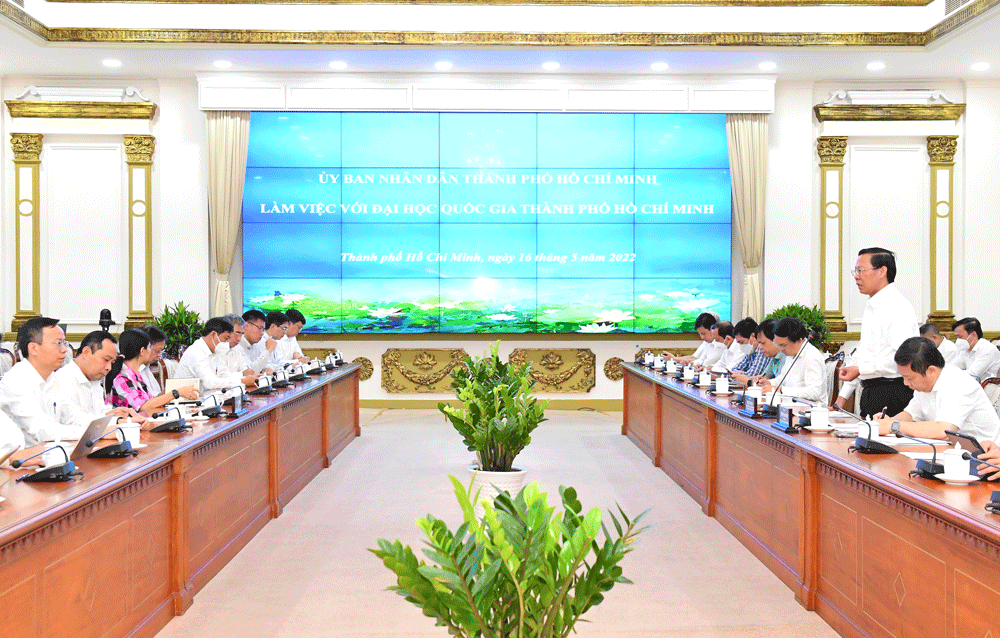 The working session between HCMC People’s Committee and VNu-HCMC. (Photo: SGGP)