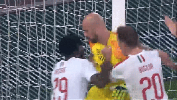 Genoa - AC Milan 1-2: Hernandez, Franck Kessie lập công, Pepe Reina đóng vai người hùng