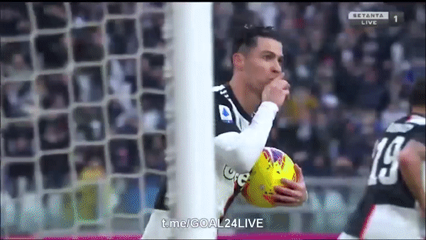 Juventus - Sassuolo 2-2: Bonucci mở tỷ số, Ronaldo sút phạt 11m gỡ hòa