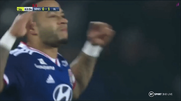 Nimes - Lyon 0-4: Valls, Paquiez thẻ đỏ, Depay, Aouar, Andersen lập công