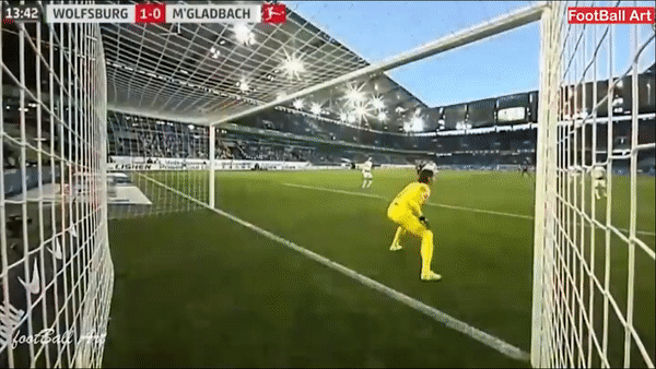 Wolfsburg - Monchengladbach 2-1: Xaver Schlager, Maximilian Arnold đem về 3 điểm cho Wolfsburg