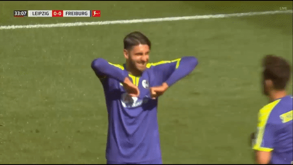 Leipzig - Freiburg 1-1: Gulde lập công, Poulsen kịp gỡ hòa phút 77