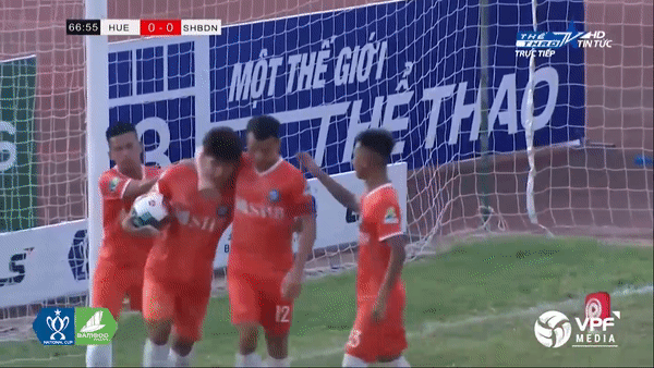 Huế - Đà Nẵng 0-1: Đức Chinh lập công trên chấm 11m mang về chiến thắng quý giá cho HLV Lê Huỳnh Đức
