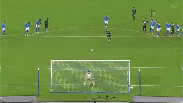Napoli - Sassuolo 0-2: Locatelli khai bàn từ chấm penalty, Lopez kịp nhân đôi cách biệt phút 90+5 hạ Napoli