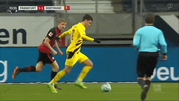 Frankfurt - Borussia Dortmund 1-1: Daichi Kamada bất ngờ hạ thủ thành Burki, Dortmund hòa may mắn nhờ Giovanni Reyna