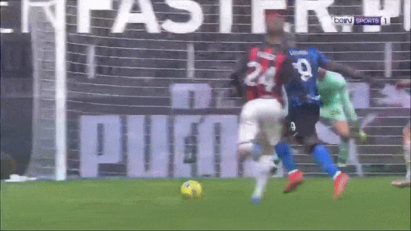 AC Milan - Inter Milan 0-3: Lautaro Martinez chói sáng cú đúp, Lukaku góp công chiến thắng cho HLV Conte, Ibrahimovic thảm bại