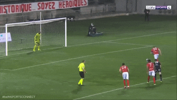 Nimes - Lorient 1-0: VAR phút cuối, Renaud Ripart ghi bàn duy nhất từ chấm penalty, Lorient áp chót BXH Ligue1