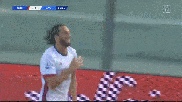 Crotone - Cagliari 0-2: Leonardo Pavoletti khai bàn, Joao Pedro ấn định chiến thắng từ chấm penalty, Lykogiannis nhận thẻ đỏ