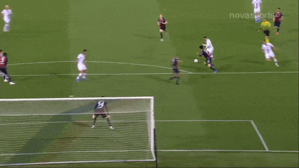 Cagliari - Fiorentina 0-0: Hàng công kém duyên, bất phân thắng bại