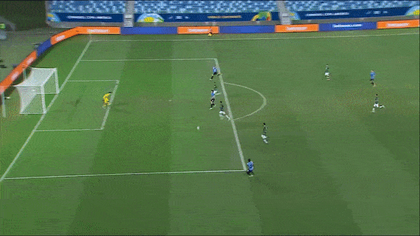 Bolivia - Uruguay 0-2: Lampe bất ngờ phản lưới nhà, Facundo Torres kiến tạo, song tấu Luis Suarez, Edinson Cavani nhịp nhàng tỏa sáng