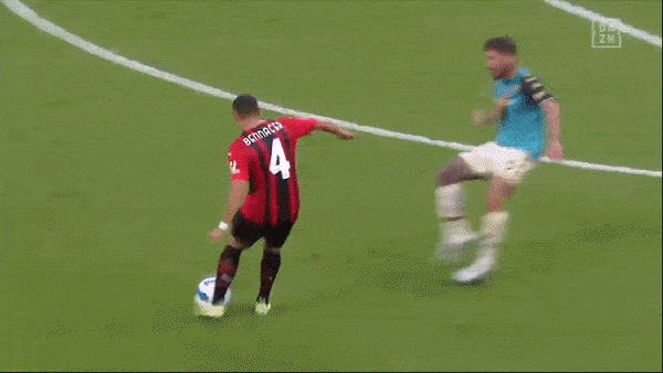 AC Milan vs Venezia 2-0: Hernandez căng ngang, Brahim Diaz đệm lòng cận thành, Theo Hernandez chốt hạ chiến thắng, Milan vươn lên nhì bảng La Liga