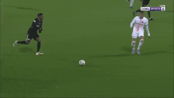 Vannes vs PSG 0-4: Neymar chấn thương và Lionel nhiễm covid thì Messi Kimpembe khai bàn, Mbappe lập hattrick, HLV Pochettino mở tiệc chiến thắng đầu năm 2022