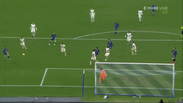 Napoli vs Salernitana 4-1: Juan Jesus mở tỷ số, Amir Rrahmani tỏa sáng, Dries Mertens, Lorenzo Insigne lập công trên chấm penalty, Frederic Veseli nhận thẻ đỏ