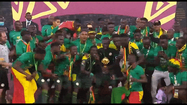Senegal vs Ai Cập 0-0 (luân lưu 4-2): Mohamed Salah mờ nhạt, Sadio Mane tỏa sáng, thủ thành Edouard Mendy giúp Senegal đăng quang Africa Cup