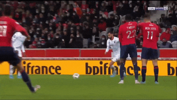 Lille vs Metz 0-0: Bất phân thắng bại, Edon Zhegrova nhận thẻ đỏ đáng tiếc phút bù giờ 