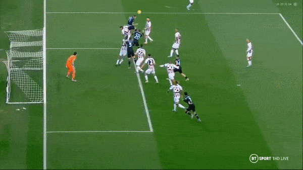 Udinese vs Lazio 1-1: Gerard Deulofeu bất ngờ phá lưới Lazio, Felipe Anderson chật vật cứu thua