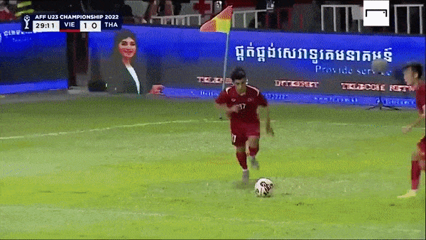 U23 Việt Nam vs U23 Thái Lan 1-0: Nguyễn Trung Thành đá phạt góc chết, hạ thủ thành Narongsak Nueangwongsa, thầy trò HLV Đinh Thế Nam vượt Covid-19 giành vé đi tiếp